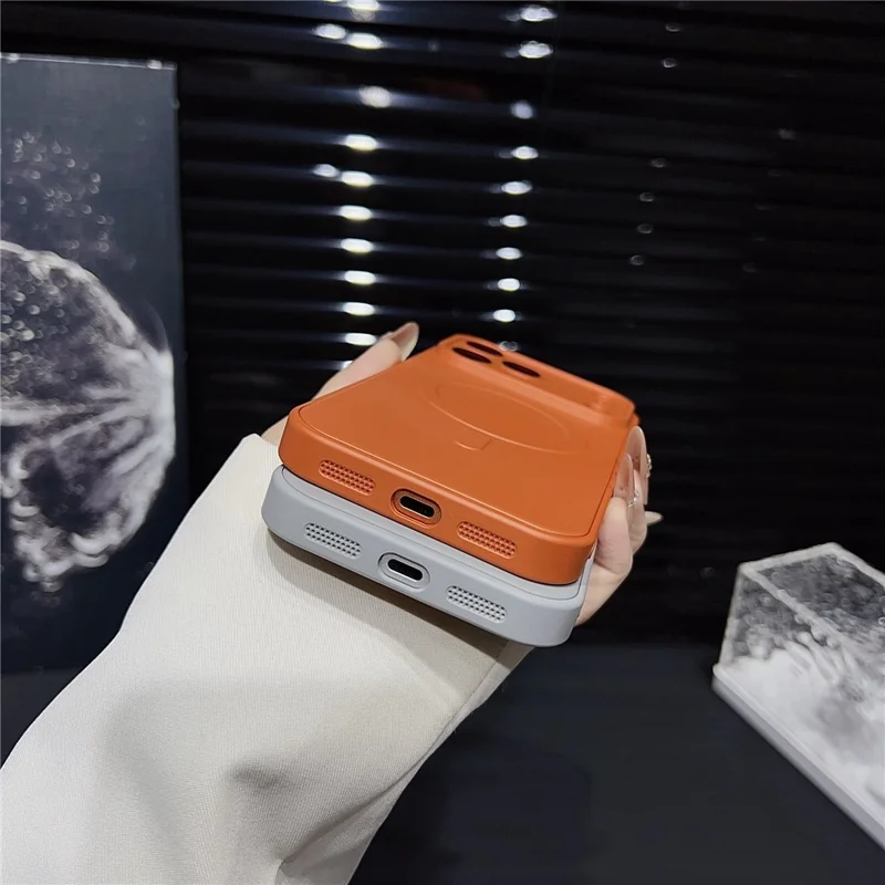 Custodia iPhone 17 Pro Max Compatibile con MagSafe Tagli Precisi Colore Solido Cover per Telefono con Protezione Schermo - Arancione