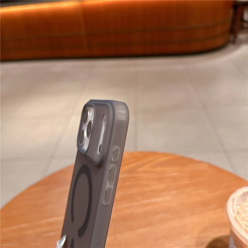 For iPhone 17 Pro Phone Case Compatible with MagSafe TPU PC Skin-Feel Phone Back Cover - Green