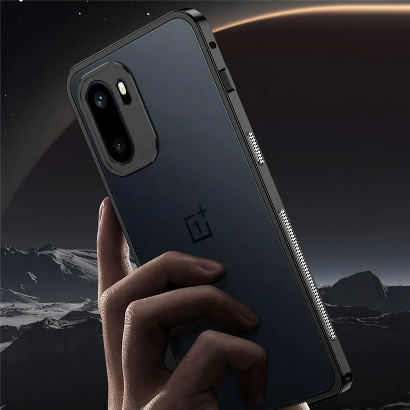 Til OnePlus Ace 6 5G stødfaste huse med metalramme og varmeafledning med linsebeskytter - Sort