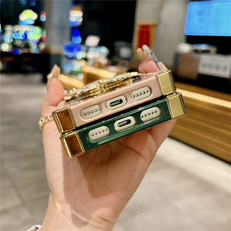 Cover per iPhone 17 Pro, Cover per Telefono in TPU e PC Placcato con Supporto a Farfalla - Viola Scuro