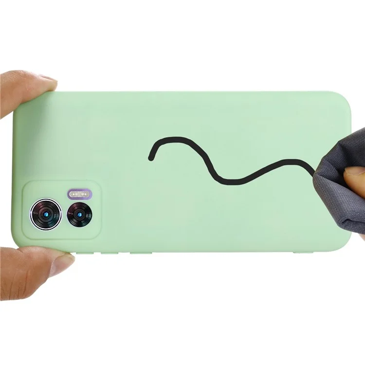 Pour Motorola Edge 30 Neo 5G / Edge 30 Lite Anti-rayures Étui de téléphone portable en silicone liquide Coque de protection antichoc avec sangle - Vert