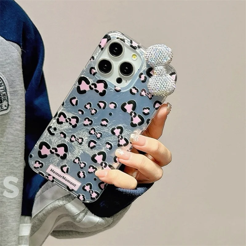 iPhone 14 Pro Max Hybrid Case Leopard Bow Pattern TPU PC Handyhülle 3D Rhinestone Schleife Dekor - Silber