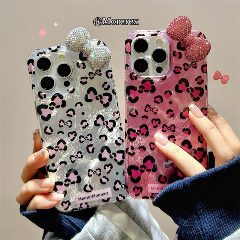 For iPhone 16 Pro Hybrid Case Leopard Bow Pattern TPU PC Phone Cover 3D Rhinestone Bowknot Decor - Silver