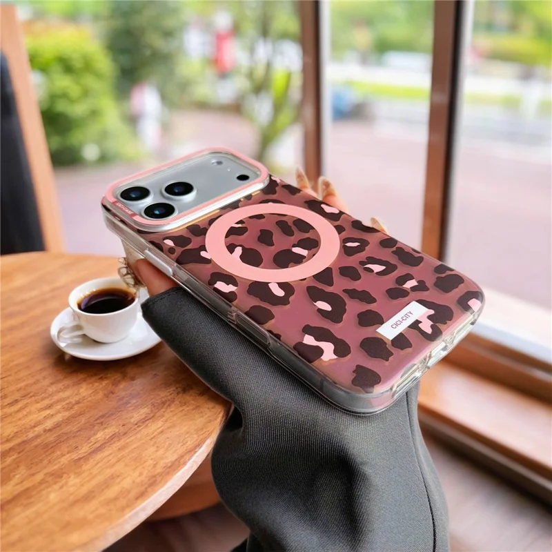 CICI-CITY Capa para iPhone 17 Pro Max Compatível com MagSafe Capa para Telemóvel com Impressão em Padrão IMD em PC + TPU - Castanho / Leopardo