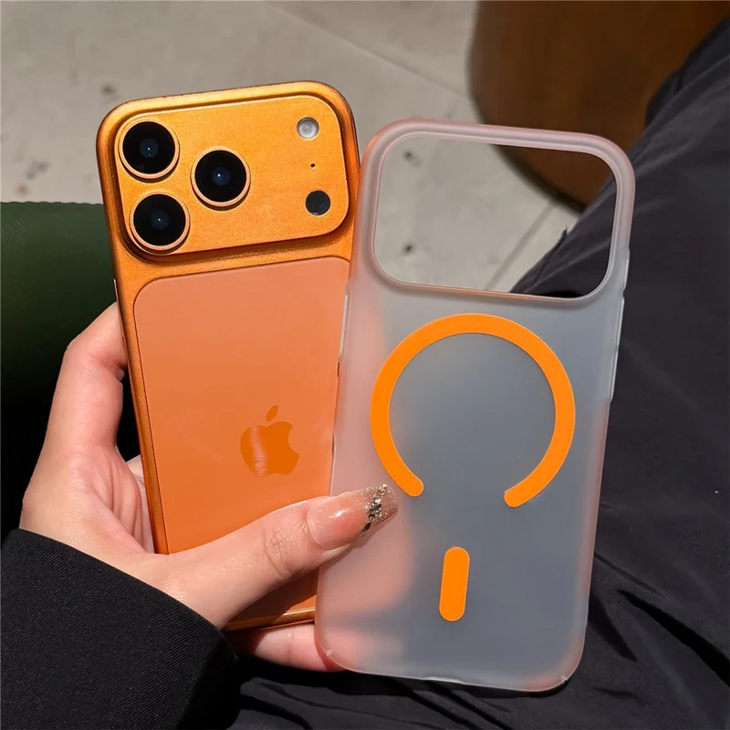 Coque en PC givré pour iPhone 17 Pro Max, compatible MagSafe, bord antidérapant, finition tactile douce, protection arrière - Orange