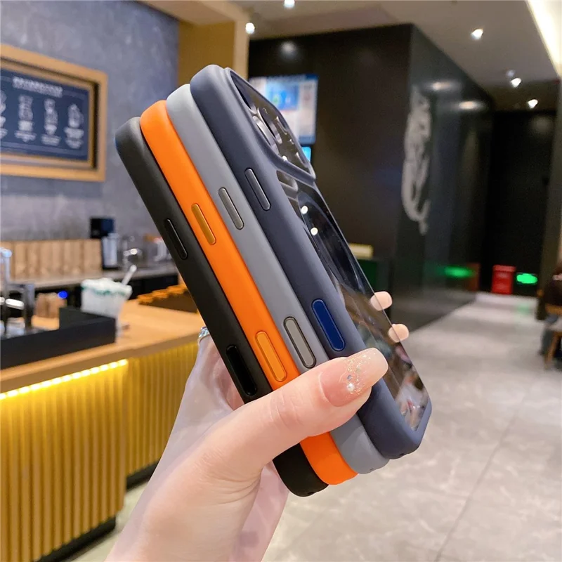 Étui pour iPhone 17 Pro Max compatible MagSafe avec découpes précises, coque de téléphone transparente en PC TPU de 2,5 mm avec bouton IA - Orange