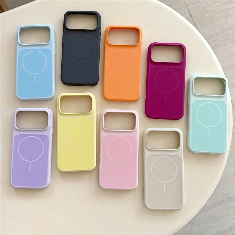 Coque magnétique pour iPhone 17 Pro, conception carrée en silicone liquide, housse anti-choc avec verre trempé compatible MagSafe - Orange