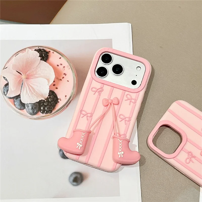 Coque en silicone pour iPhone 17 Pro, mignonne, forme de bottes avec pendentif, protection arrière antidéflagrante