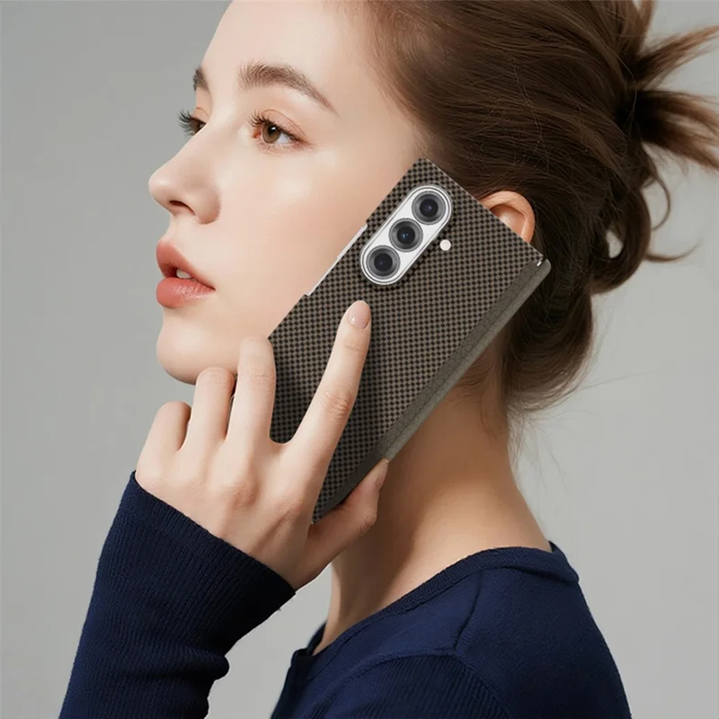 GKK Obudowa na Samsung Galaxy Z Fold7 5G, dwuosiowa obudowa z włókna kevlarowego PC, ultracienka obudowa na telefon z magnetycznym zawiasem, ochrona - złoty