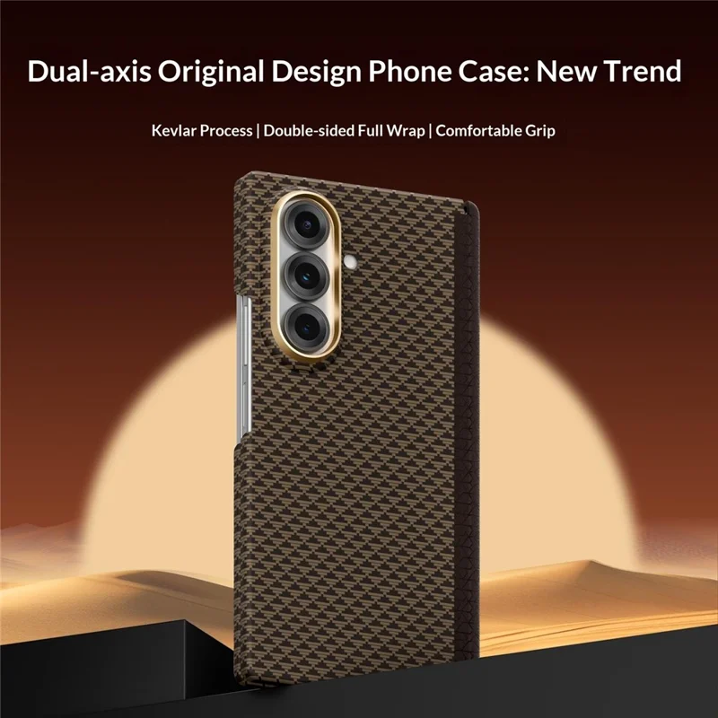 GKK Obudowa na Samsung Galaxy Z Fold7 5G, Projekt z Wzorem, Dwa Osie, Kevlar, PC, Ultra Cienka Obudowa Telefoniczna z Magnetycznym Zawiasem, Ochrona - Złoty