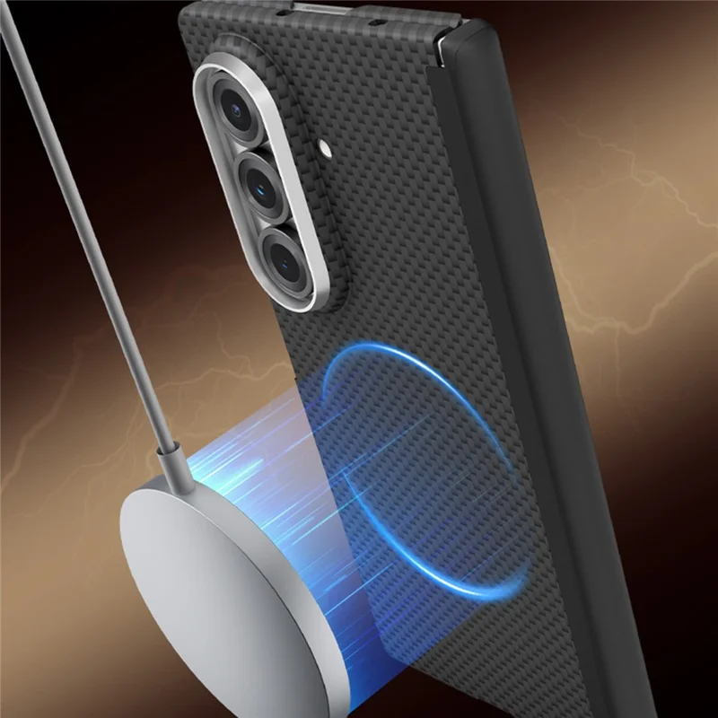 غطاء GKK لهاتف سامسونج جالكسي Z Fold7 5G، غطاء رفيع من مادة البولي كربونات بنمط مزدوج المحور مع مفصل مغناطيسي وحماية جانبية - أسود