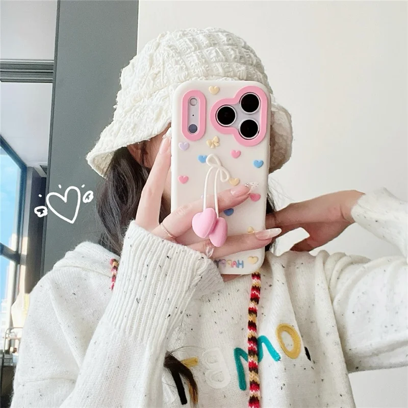 Coque en silicone pour iPhone 17 Pro, mignonne avec pendentif en forme de cœur, housse arrière antidéflagrante