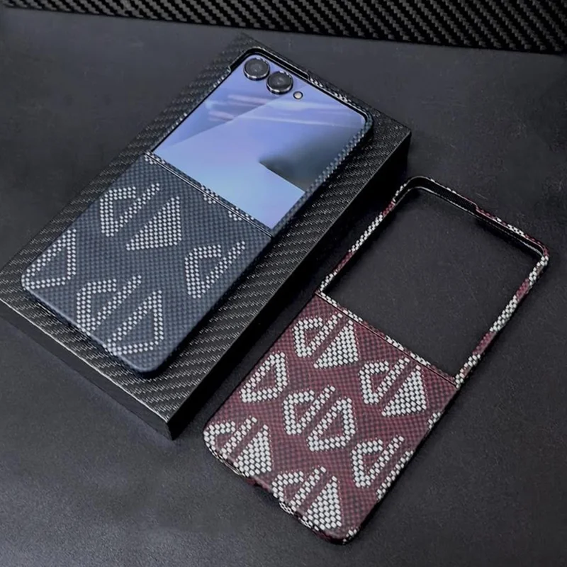 For Samsung Galaxy Z Flip7 5G Magnetic Case Geometric Pattern Aramid Fiber Phone Cover - Red