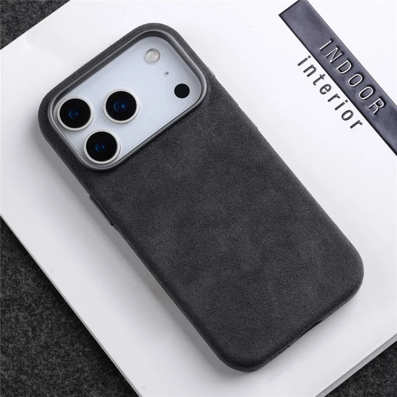 MELKCO Funda para iPhone 17 Pro Compatible con MagSafe, Funda de Cuero Alcantara + PC con Teclas Metálicas / Botón AI - Gris Oscuro