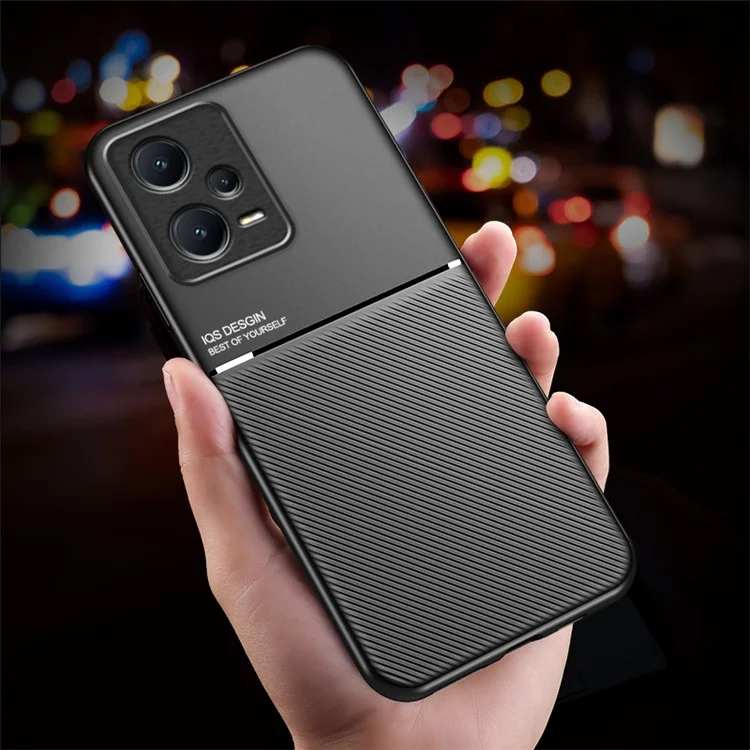 Capa antichoque traseira para Xiaomi Redmi Note 12 Pro+ 5G com linhas impressas em couro PU + TPU Hybrid Shell com placa de metal integrada - Preto