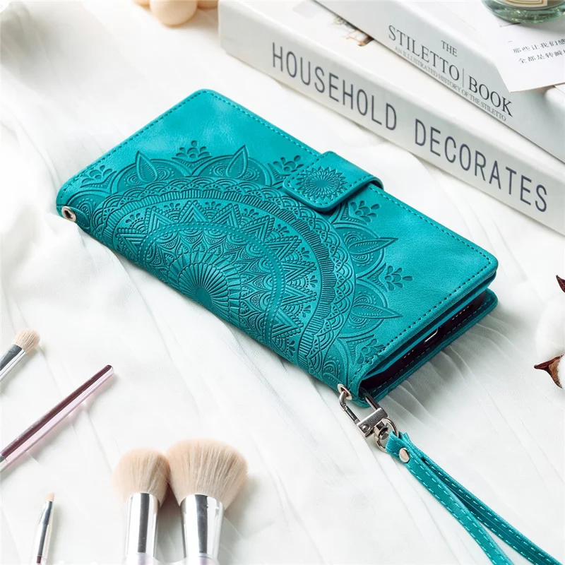 For Xiaomi Redmi Note 15 Pro 4G (Global) Wallet Case Mandala Flower Pattern PU Leather Phone Cover with Wrist Strap - Mint Green