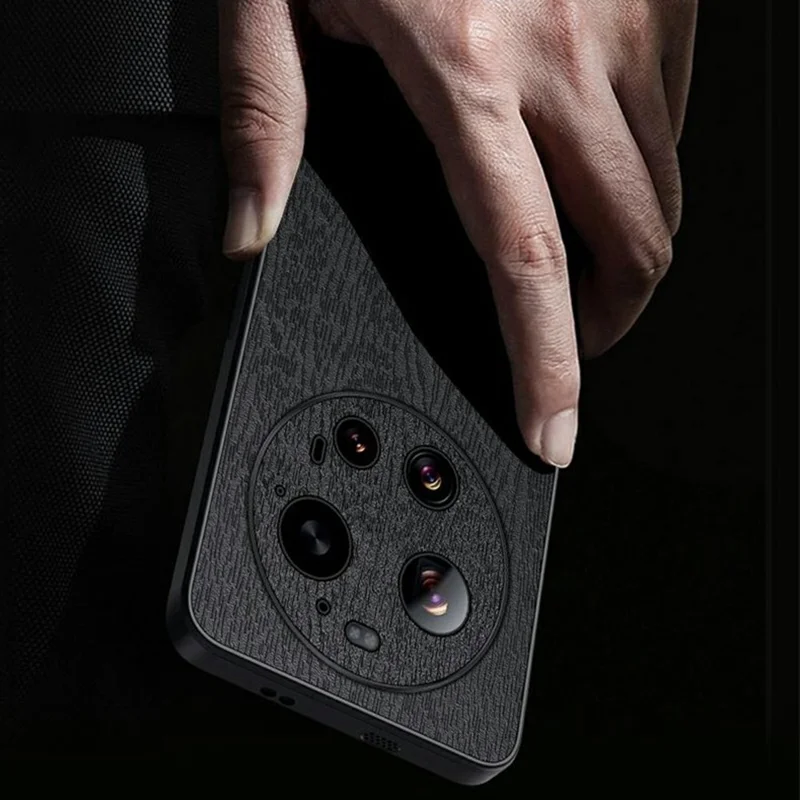 For Xiaomi 17 Ultra 5G Case Wood Texture PU Leather Coated PC TPU Phone Cover - Black