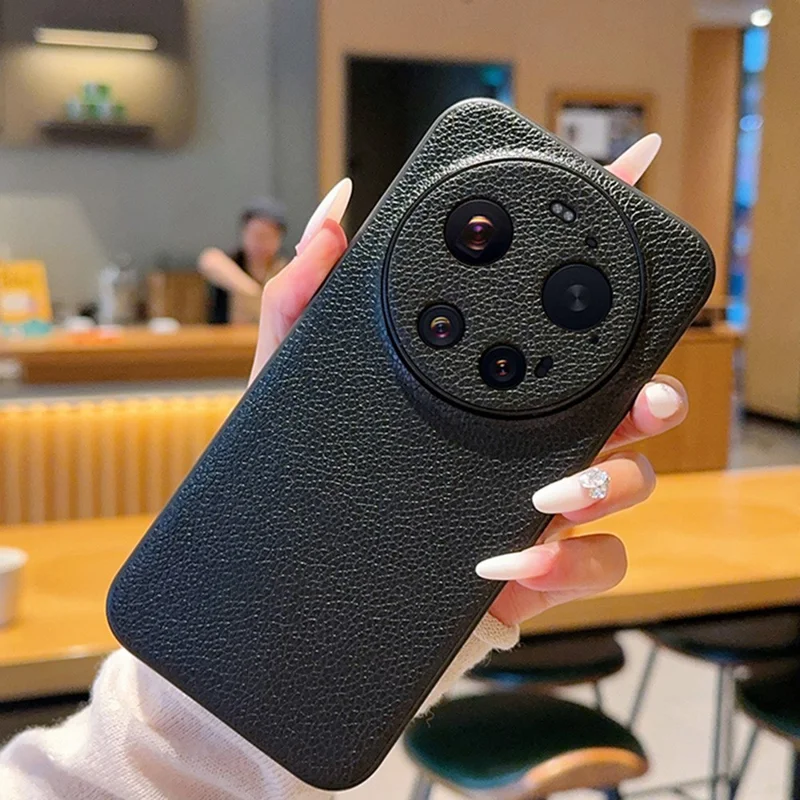 For Xiaomi 17 Ultra 5G Case Litchi Texture Leather Coated TPU + PC Phone Cover with Black Edge - Black