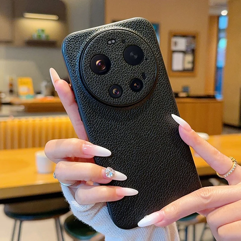 For Xiaomi 17 Ultra 5G Case Litchi Texture Leather Coated TPU + PC Phone Cover with Black Edge - Black