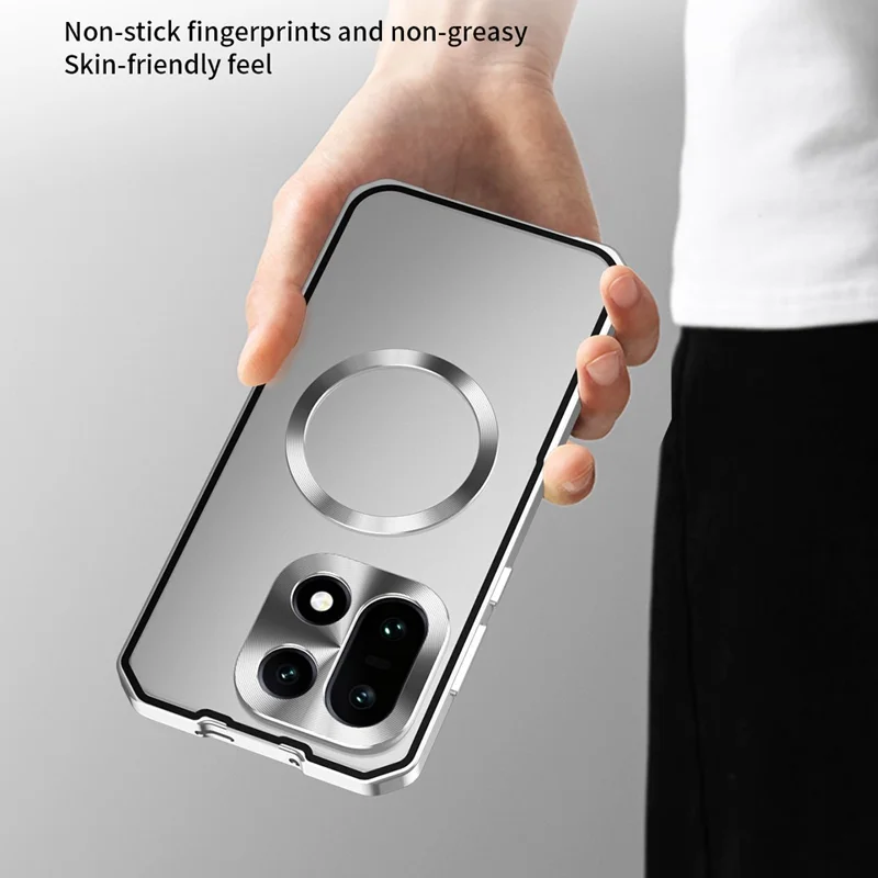 Obudowa magnetyczna na OnePlus 15 5G twarda obudowa PC z ramką metalową matowa przezroczysta pokrywa tylna - Srebrna