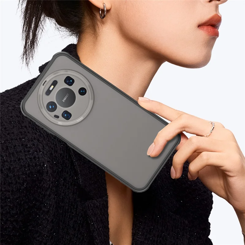 Coque pour Huawei Mate 80 Pro Max, Coque Antichute avec Airbags, Arrière Translucide Mat en PC + TPU - Noir