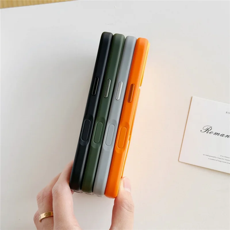 Coque pour iPhone 17 compatible avec MagSafe, support coulissant, texture douce au toucher, couleur contrastée, en silicone TPU PC - Orange