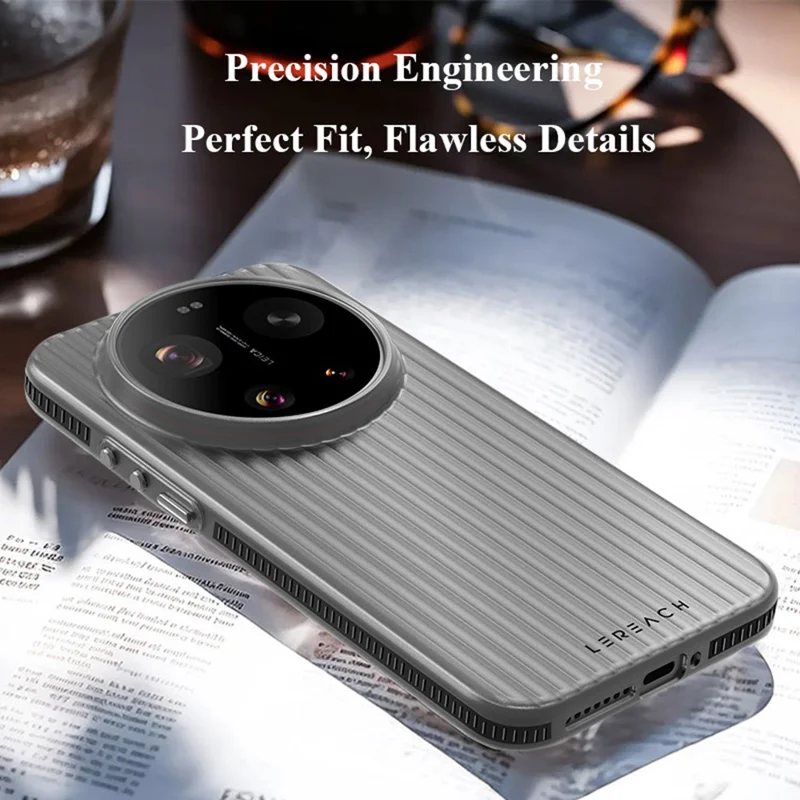 LEREACH TOC Series for Xiaomi 17 Ultra 5G Case Flowing Grid PC Phone Cover - Black