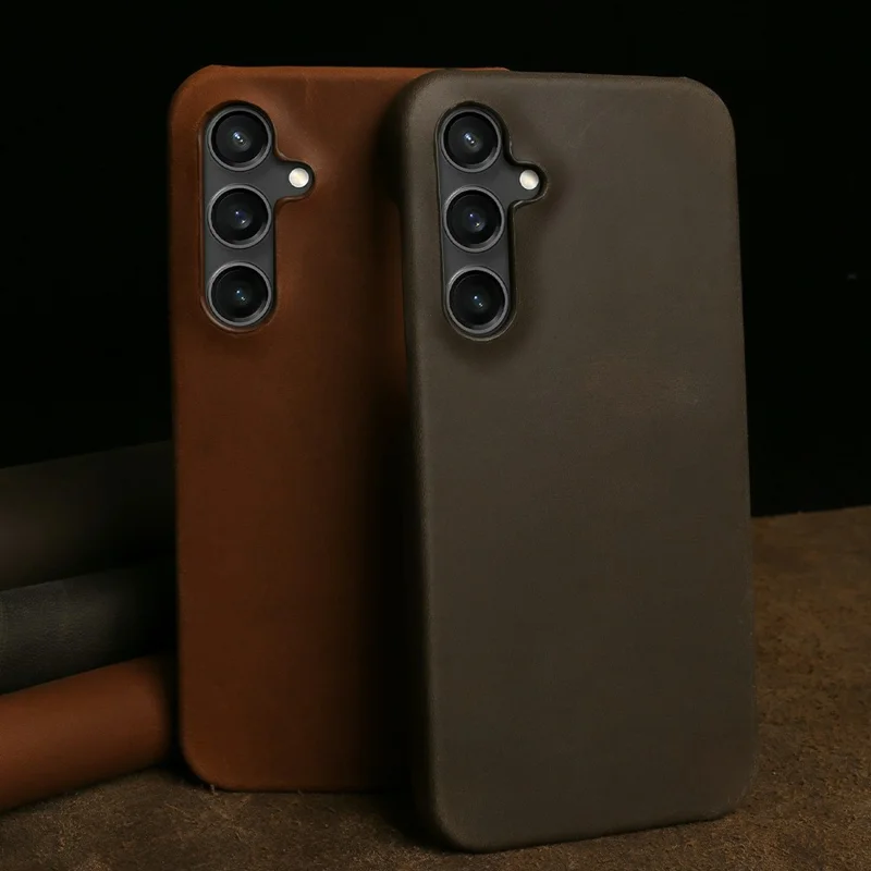 For Samsung Galaxy S26 Magnetic Phone Case Crazy Horse Texture Genuine Leather PC Protection Cover - Light Brown