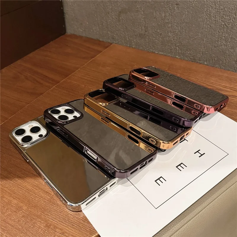 Für iPhone 16 Pro TPU-Hülle mit Galvanik-Beschichtung und Schminkspiegel - Gold