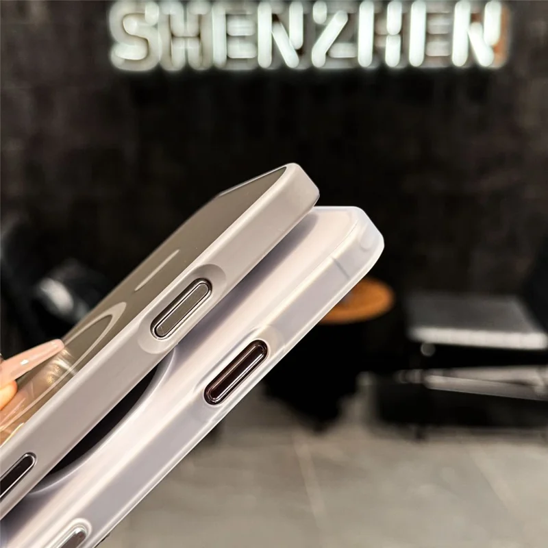 Coque magnétique pour iPhone 16 Pro Max, housse arrière hybride avec effet peau, compatible MagSafe - Gris