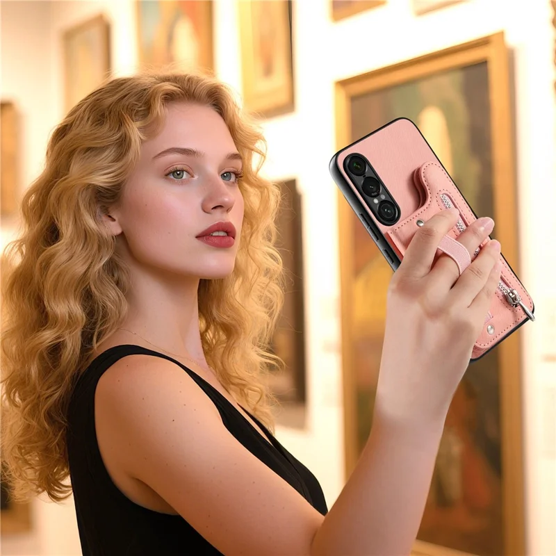 Capa para Sony Xperia 1 VII com Porta-cartões com Bloqueio RFID, Textura de Tecido Jeans, Revestimento Traseiro em Pele com Pulseira Elástica - Rosa