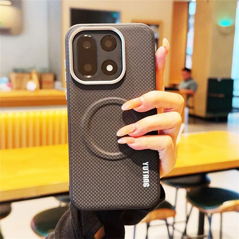 YUTANG for OnePlus 15 5G Magnetic Case Dot Pattern PC+TPU Shockproof Phone Cover - Black