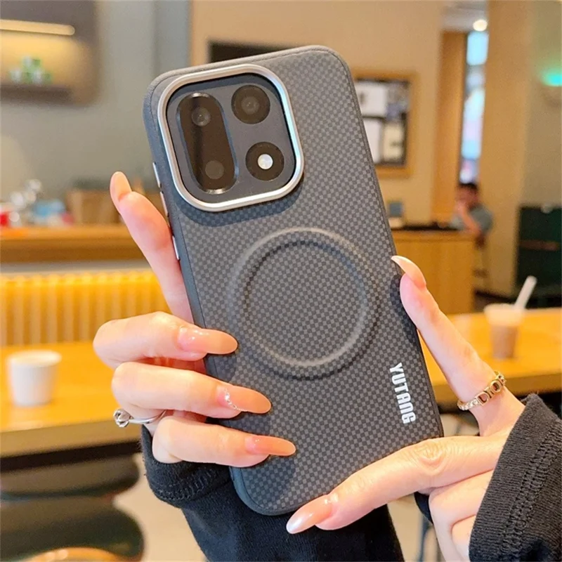 YUTANG for OnePlus 15 5G Magnetic Case Dot Pattern PC+TPU Shockproof Phone Cover - Black