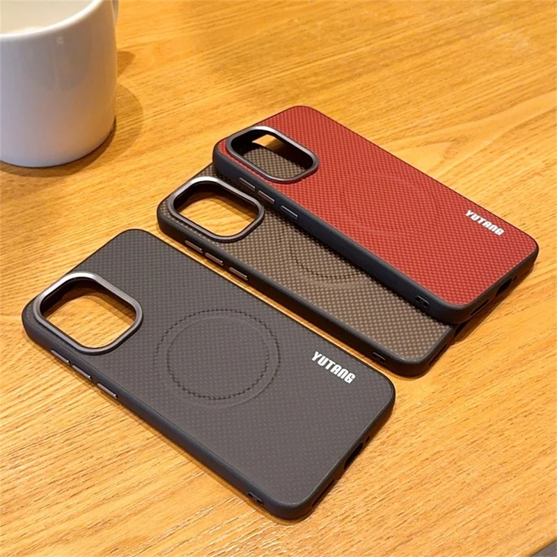 YUTANG Magnetic Case for OnePlus 15R 5G  /  Ace 6 5G  /  Ace 6T 5G Dot Pattern PC+TPU Shockproof Phone Cover - Red