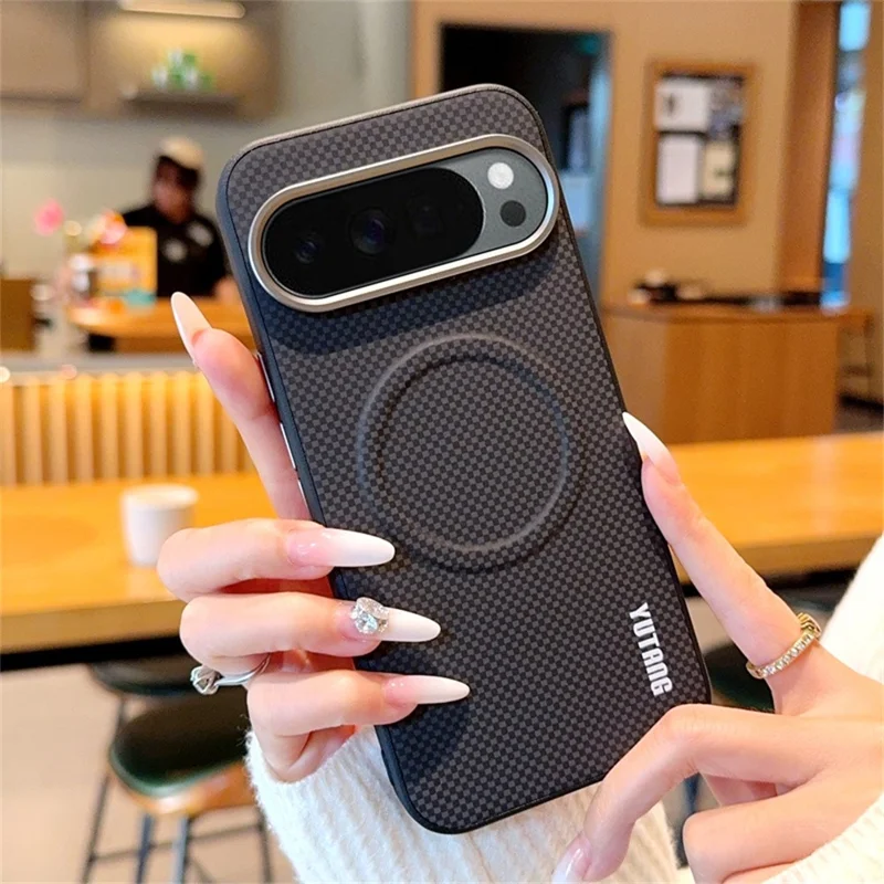 YUTANG Magnetic Case for Google Pixel 10 Pro  /  Pixel 10 Dot Pattern PC+TPU Shockproof Phone Cover - Black