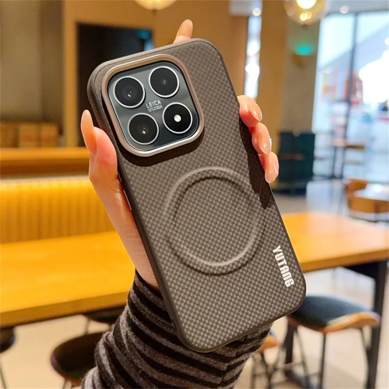 YUTANG pour Xiaomi 17 Étui Magnétique avec Motif à Points Coque Anti-choc en PC+TPU - Noir