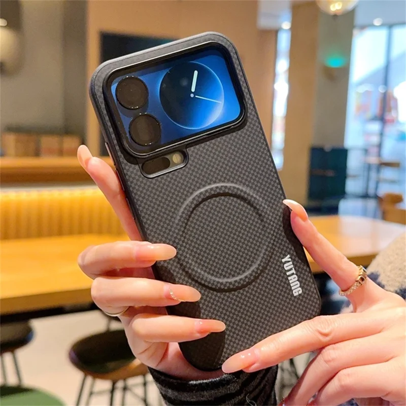 YUTANG per Xiaomi 17 Pro Custodia Magnetica con Motivo a Puntini Cover Antiurto in PC+TPU - Nero