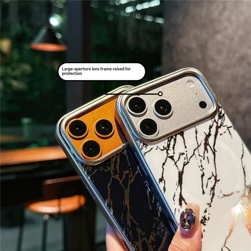 For iPhone 17 Pro Magnetic Case Marble Pattern Shockproof TPU + PC Phone Cover Compatible with Magsafe - Black