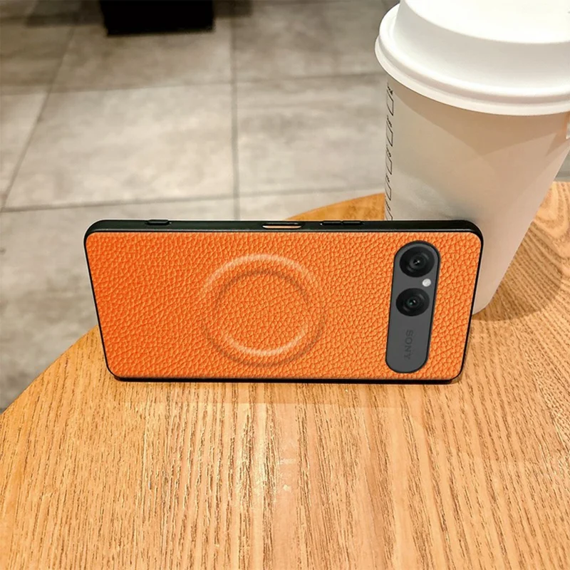 Coque magnétique pour Sony Xperia 10 VII, revêtement en cuir PU texture lychee, protection en PC + TPU, couleur orange