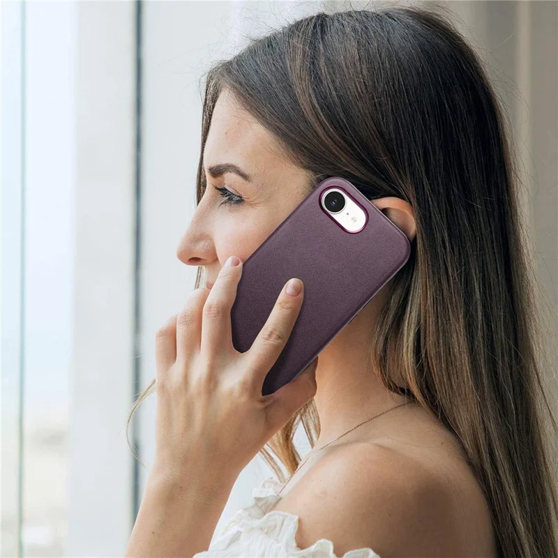 Beskyttelsesdæksel til iPhone 17e / 16e, læder+TPU, stødfast telefondæksel med metalknapper – lilla