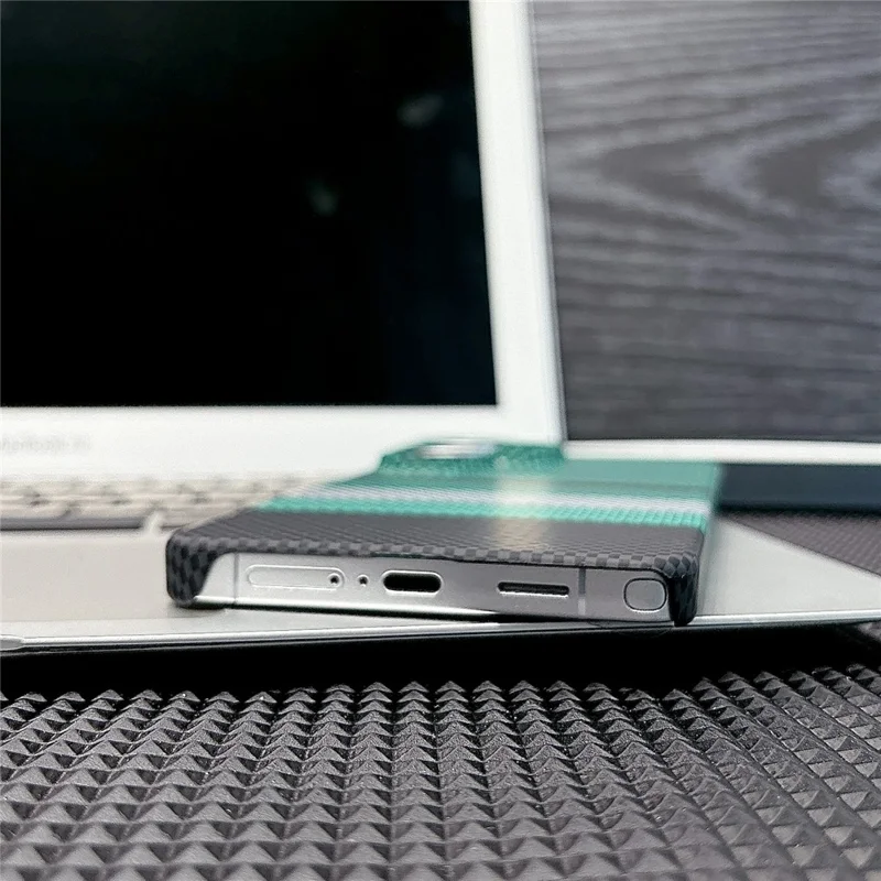 Für Samsung Galaxy S24 Ultra Magnetische Hülle Gestreiftes Textilmuster Hautähnliche PC-Schutzhülle - Gelber Streifen