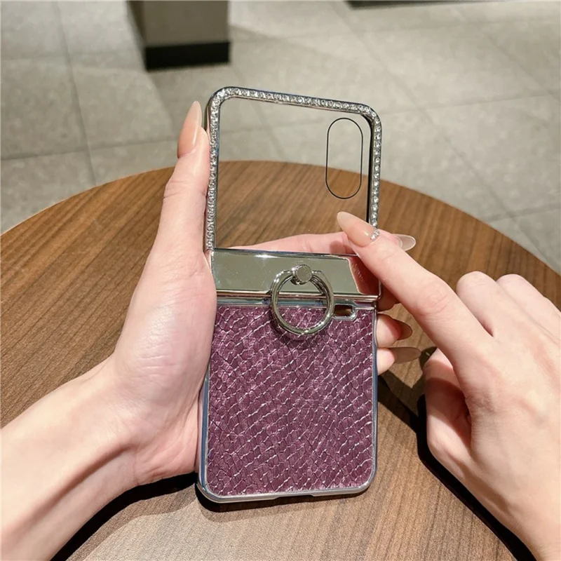 Cover per Honor Magic V Flip 2 con Texture a Scaglie di Pesce, Supporto ad Anello, Custodia in PC con Decorazione di Diamanti - Rosa