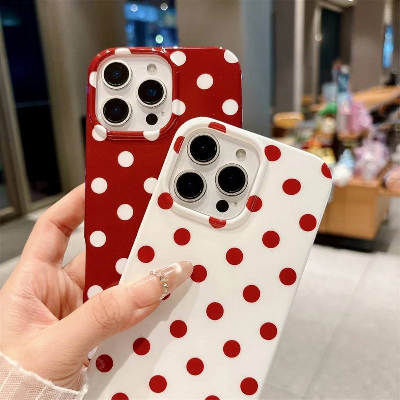 Funda para iPhone 16 Pro, funda protectora blanca con diseño retro de lunares IMD de TPU de cobertura total