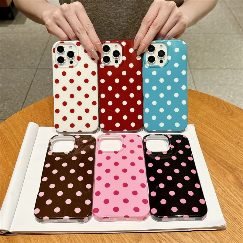 Funda para iPhone 16 Pro, funda protectora blanca con diseño retro de lunares IMD de TPU de cobertura total