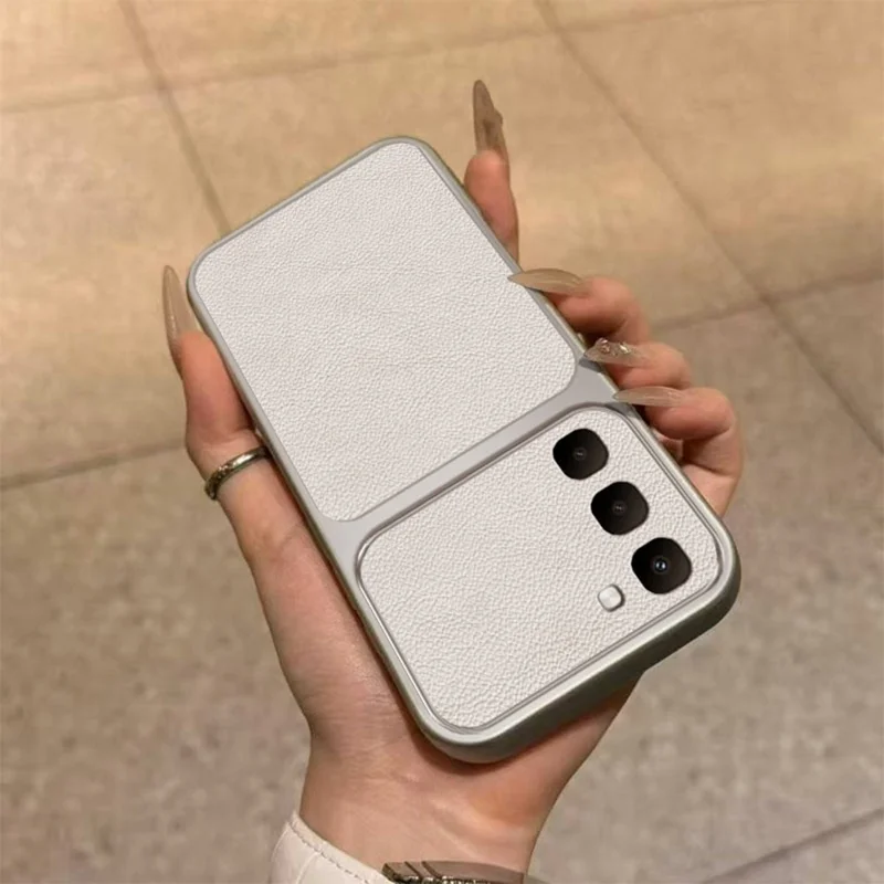 Coque pour Infinix Hot 70 en simili cuir texture antidéflagration TPU - Blanc