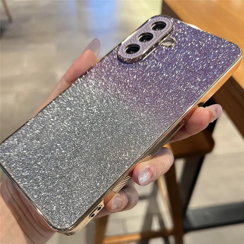 Чехол для Samsung Galaxy S26+ с градиентным блеском, TPU+PC, с декором из страз вокруг камеры - Градиентный фиолетовый