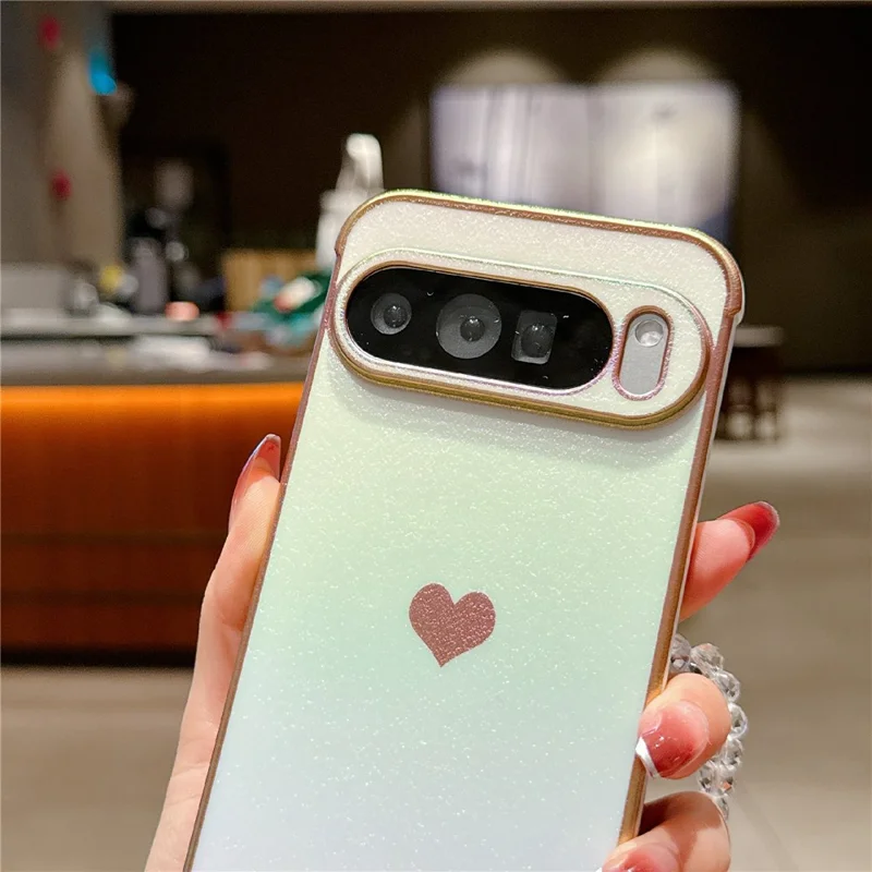 For Google Pixel 9 Pro XL Case Heart Pattern Iridescent Gradient TPU Phone Cover with Beaded Strap - Colorful White
