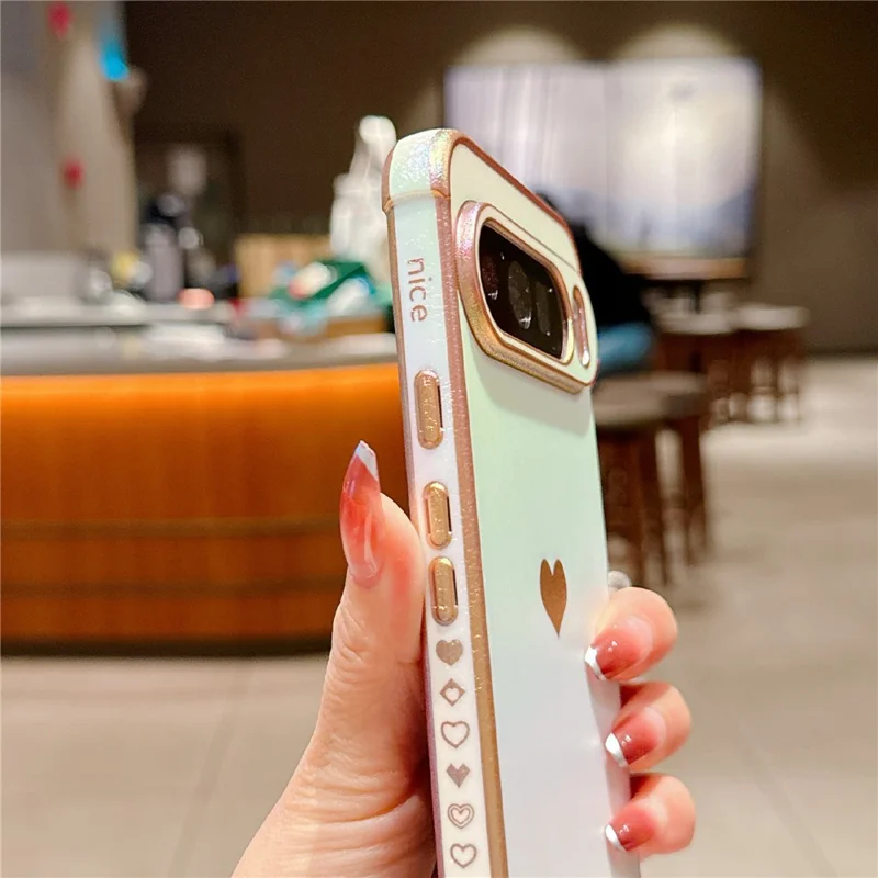 For Google Pixel 9 Pro XL Case Heart Pattern Iridescent Gradient TPU Phone Cover with Beaded Strap - Colorful White