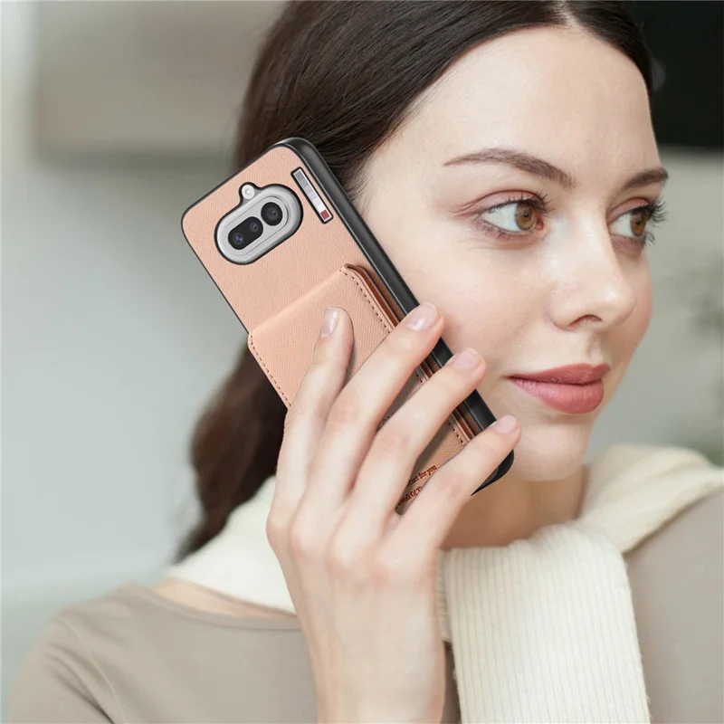 Чехол для Nothing Phone (4a) с тканевой текстурой из кожи + PC + TPU с держателем карт с защитой от RFID - Розовый