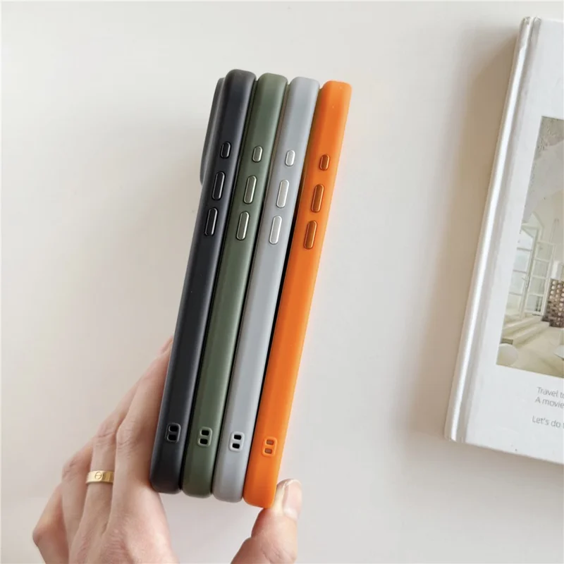 För iPhone 17 Pro Max Magnetisk Skal med Hudvänlig Yta PC TPU 2 i 1 Skålläggande Telefonskal - Orange